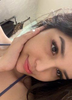 Yuna - escort in Taipei Photo 10 of 10