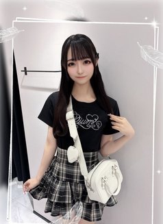 Yuna - escort in Osaka Photo 1 of 3