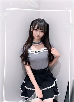 Yuna - escort in Osaka Photo 3 of 3