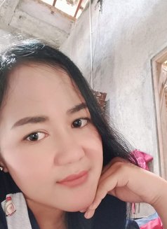 Yuna Real - masseuse in Jakarta Photo 2 of 5