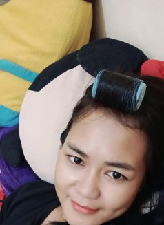 Yuna Real - masseuse in Jakarta Photo 4 of 5