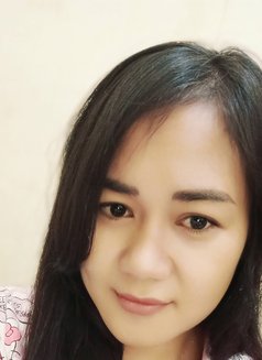 Yuna Real - masseuse in Jakarta Photo 5 of 5