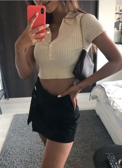 YUNA - puta in Dubai Photo 20 of 20