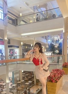 Yuni Zakura - escort in Makati City Photo 2 of 6