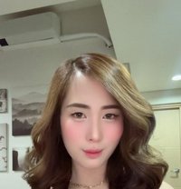 Yunji - escort in Mumbai Photo 20 of 23