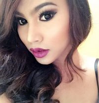 Yunniee San - Acompañantes transexual in Manila