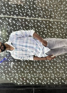 Yunus - Acompañantes masculino in New Delhi Photo 1 of 1