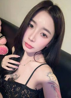 Yura - escort in Manila Photo 16 of 19