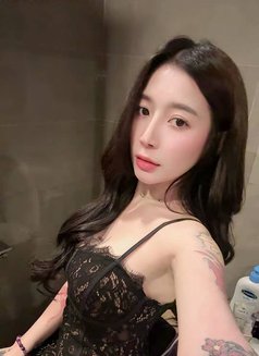Yura - escort in Manila Photo 18 of 19