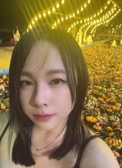 Yura - masseuse in Phuket Photo 8 of 11