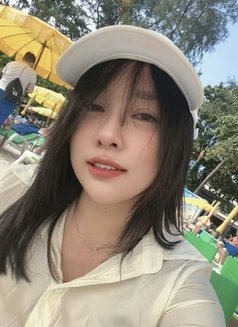 Yura - masseuse in Phuket Photo 15 of 16