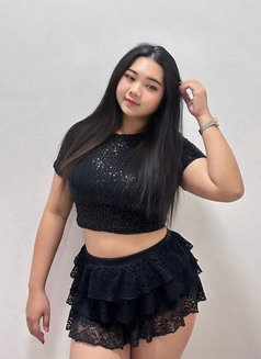 Yuri 2005 born - escort in Muscat Photo 9 of 11