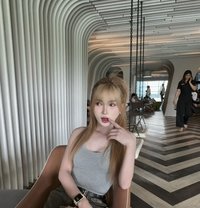 Yuri - Transsexual escort in Hong Kong