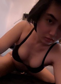 YURI - Male escort in Riyadh Photo 16 of 19