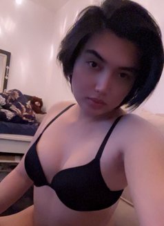 YURI - Male escort in Riyadh Photo 17 of 19
