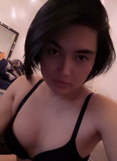 YURI - Male escort in Riyadh Photo 18 of 19