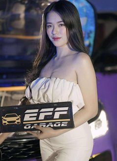 Yuri - escort in Taichung Photo 7 of 7