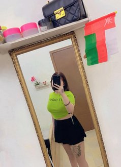 Yuri M - puta in Muscat Photo 9 of 9