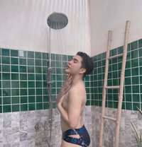Yuri VVVIP New Bahrain - Masajista in Al Manama