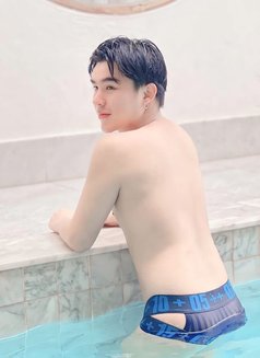 Yuri VVVIP New Bahrain - Masajista in Al Manama Photo 4 of 5