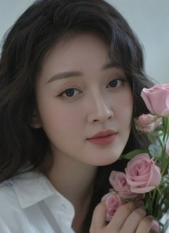 Yuri - escort in Da Nang Photo 3 of 6