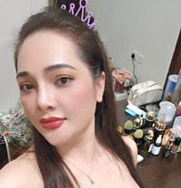 Yuri - puta in Muscat