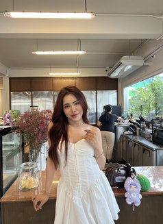 Yuri - masseuse in Phuket Photo 7 of 9