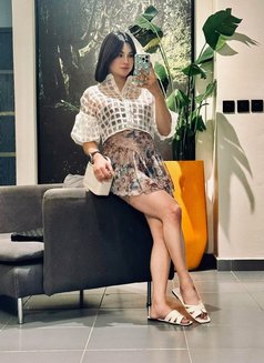 Yuricamshow - Transsexual escort in Jeddah Photo 14 of 14