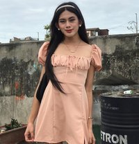 Yurie Li - Transsexual escort in Makati City