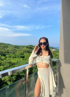 Yurie Li - Transsexual escort in Makati City Photo 3 of 8