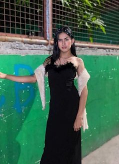 Yurie Li - Transsexual escort in Makati City Photo 7 of 8