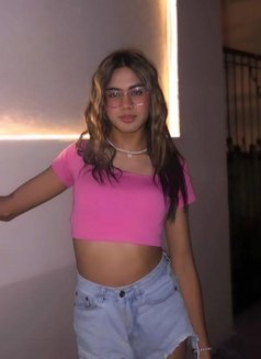 Yurie Li - Transsexual escort in Makati City Photo 8 of 8