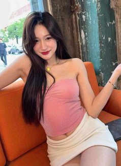 Yuriko - escort in Seoul Photo 1 of 10