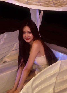 Yuriko - escort in Seoul Photo 8 of 10