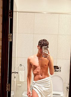 أنوس 🇲🇦 - Male escort in Khobar Photo 12 of 15