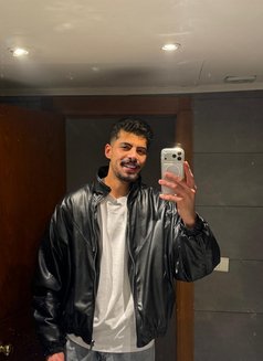 Yusef - Male escort in Beirut Photo 1 of 3