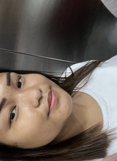 Yushi Kelly - escort in Manila Photo 2 of 6