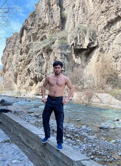 Yusuf - Acompañantes masculino in İstanbul Photo 2 of 5