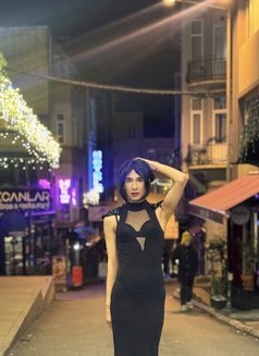 Aliyee - Male escort in İstanbul Photo 1 of 5