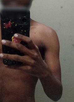 Yusuf Shariif - Male escort in Nairobi Photo 1 of 2