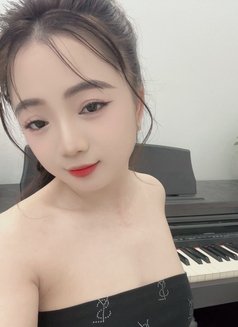 Yuumi full best service - escort in Gurgaon Photo 1 of 5