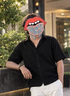 Yuvaan - Male escort in New Delhi Photo 4 of 7