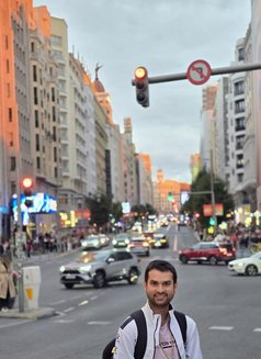 Yuvi - Male escort in Malta Photo 3 of 9