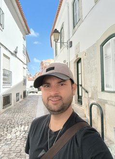 Yuvi - Male escort in Malta Photo 8 of 9