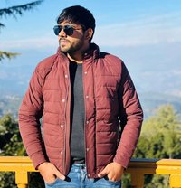 Yuvraaj Choudhary - Agencia de acompañantes masculinas in New Delhi