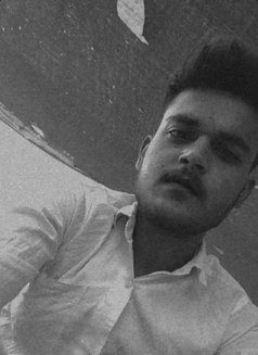 Yuvraj Singh - Male escort in Ahmedabad Photo 6 of 9