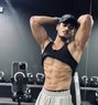 Yuvv video call confirmation - Agencia de acompañantes masculinas in New Delhi Photo 11 of 12