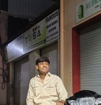 Yuvvii. ! - Acompañantes masculino in Indore