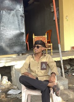 Yuvvii. ! - Male escort in Indore Photo 4 of 4