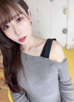 Yuzu - escort in Osaka Photo 4 of 5